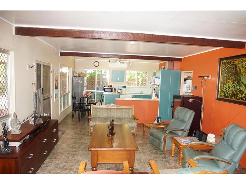 130 The  Esplanade, Grasstree Beach QLD 4740