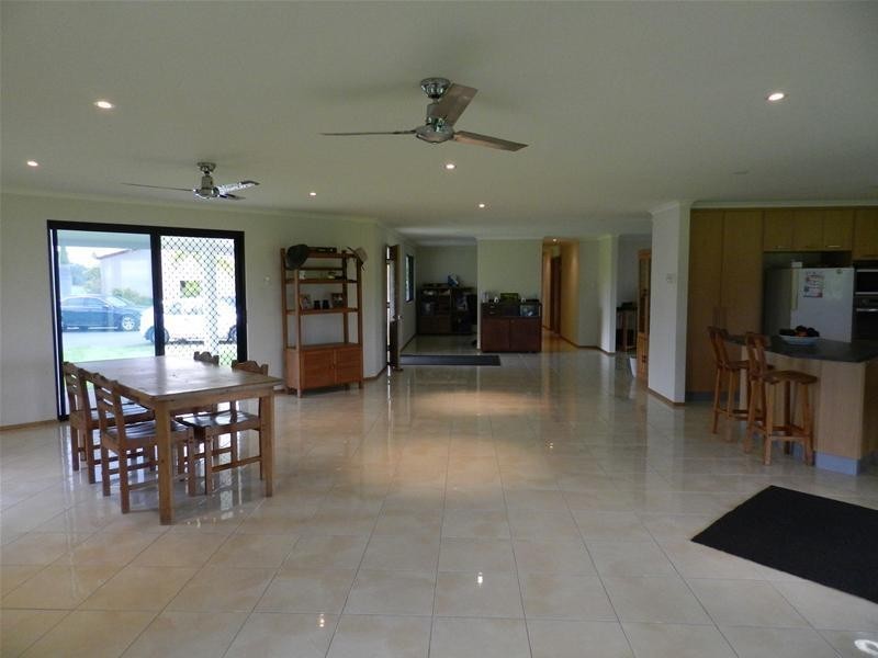 873 Sarina Beach Road, Sarina Beach QLD 4737
