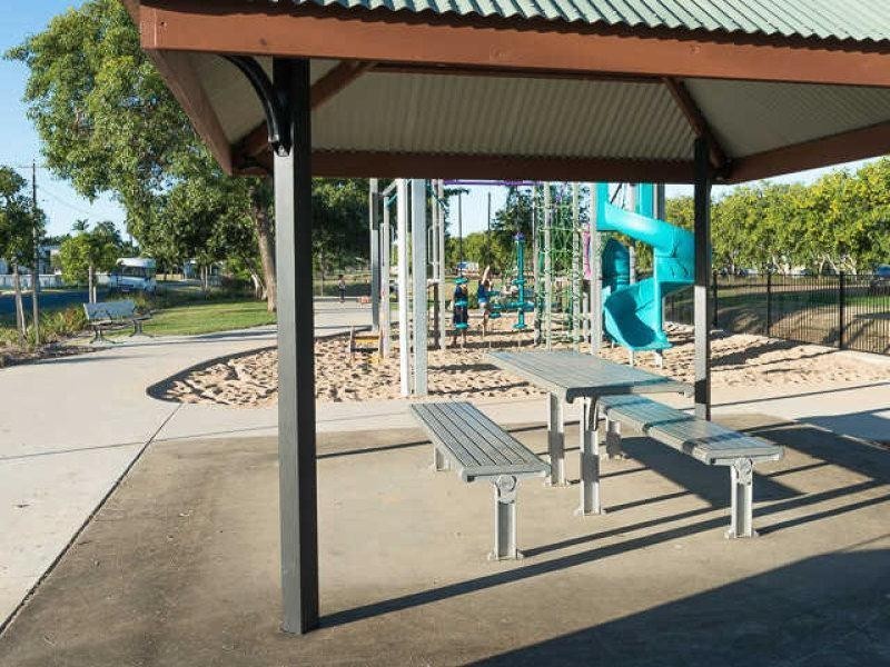 4 Mary Street, West Mackay QLD 4740