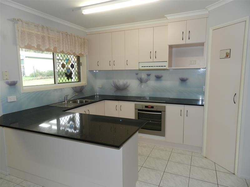 44 West Street, Sarina QLD 4737