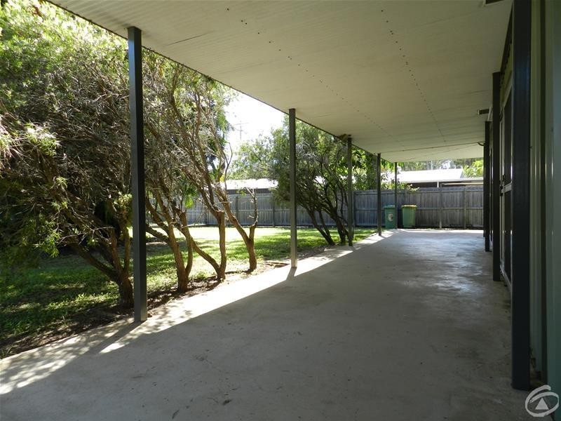 3 Crescent Street, Armstrong Beach QLD 4737