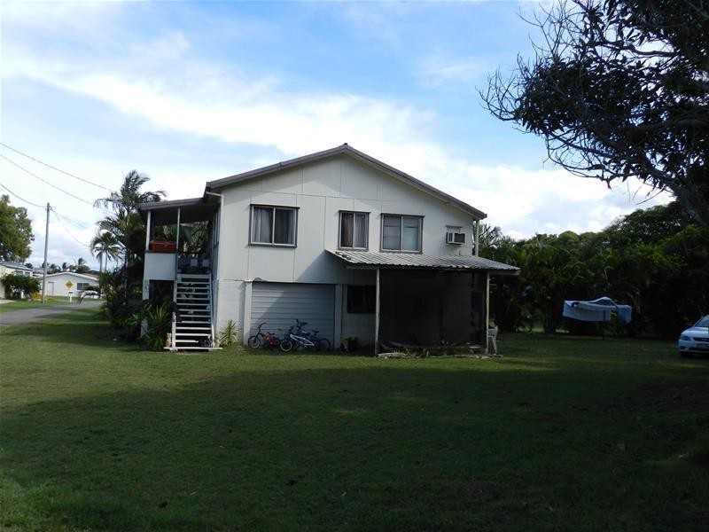 1 Zelma Street, Grasstree Beach QLD 4740