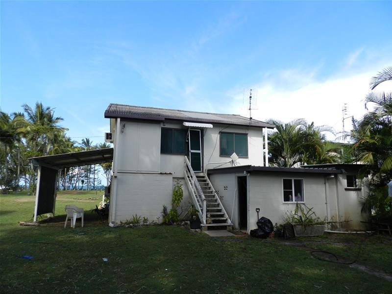 1 Zelma Street, Grasstree Beach QLD 4740