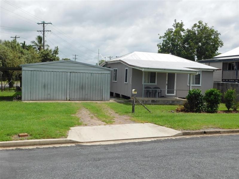 17 Brewers Road, Sarina QLD 4737