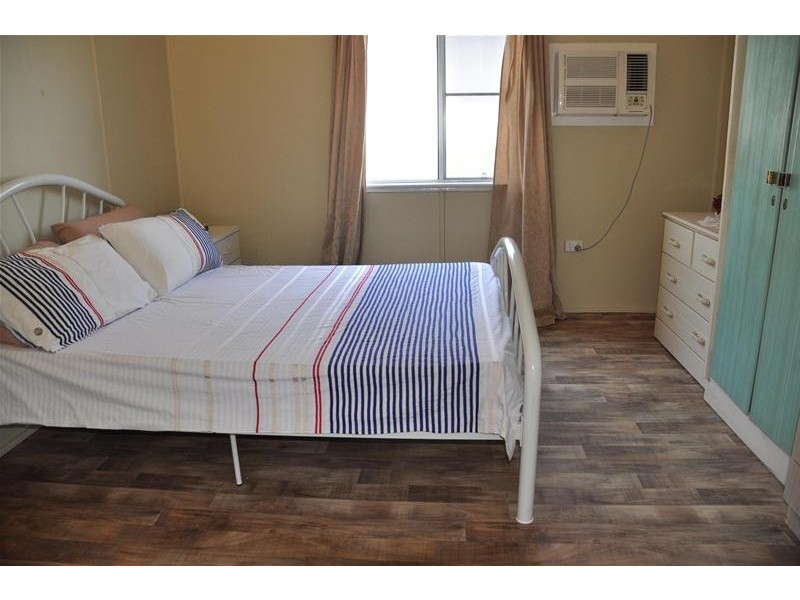 17 Brewers Road, Sarina QLD 4737