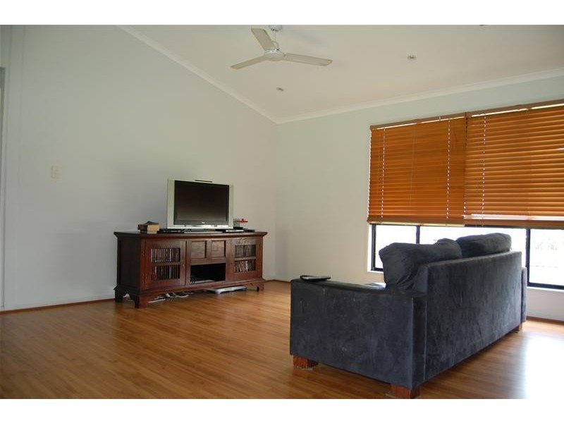 45 Jackson Street, Sarina QLD 4737