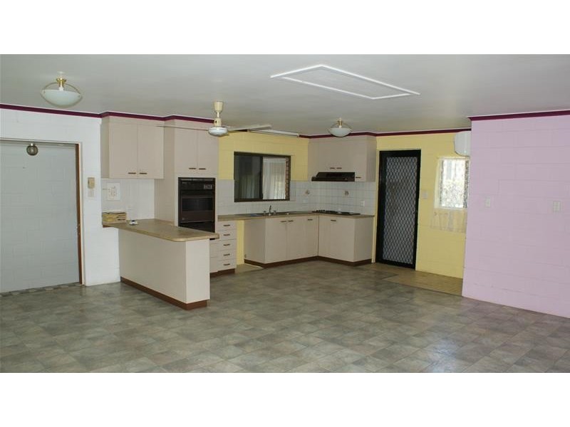 5 Hillside Drive, Grasstree Beach QLD 4740