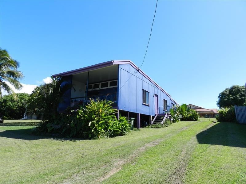 42 Westcott Avenue, Campwin Beach QLD 4737