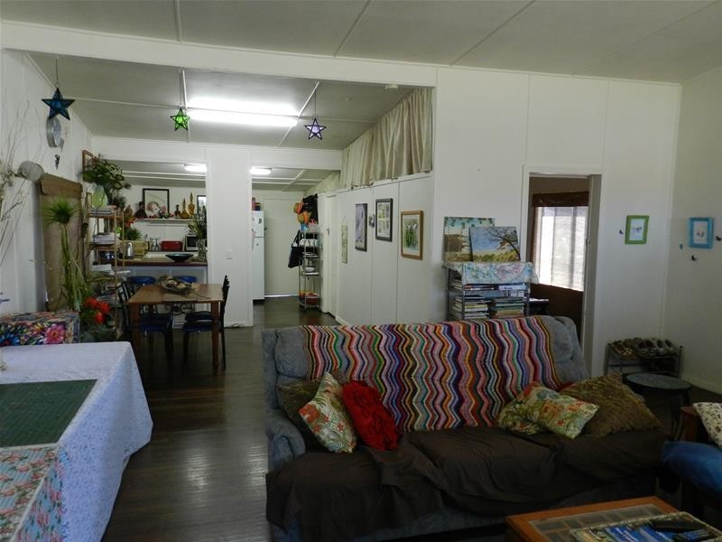 42 Westcott Avenue, Campwin Beach QLD 4737