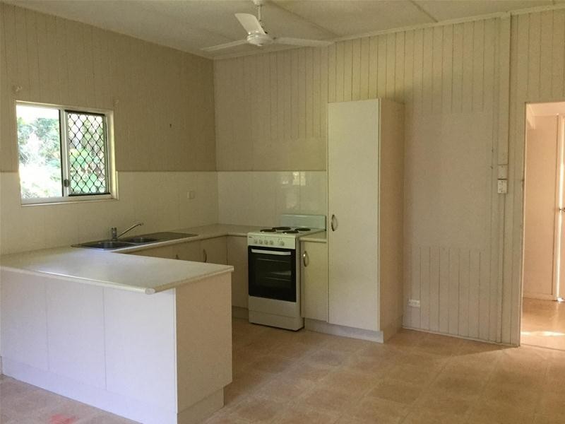 8 Maralyn Avenue, Grasstree Beach QLD 4740