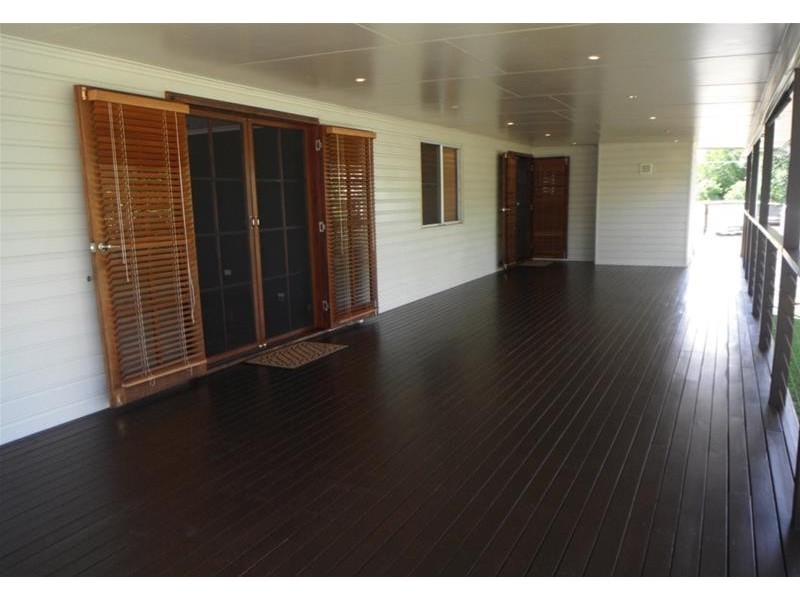 21 Oxford Street, Nebo QLD 4742