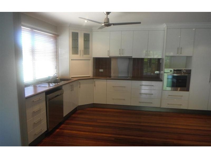 21 Oxford Street, Nebo QLD 4742