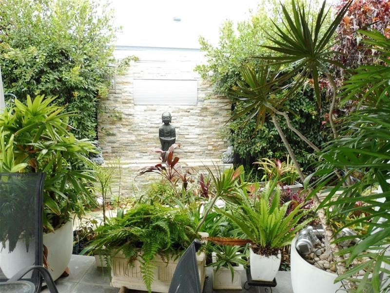 21 Village Circuit, Eimeo QLD 4740