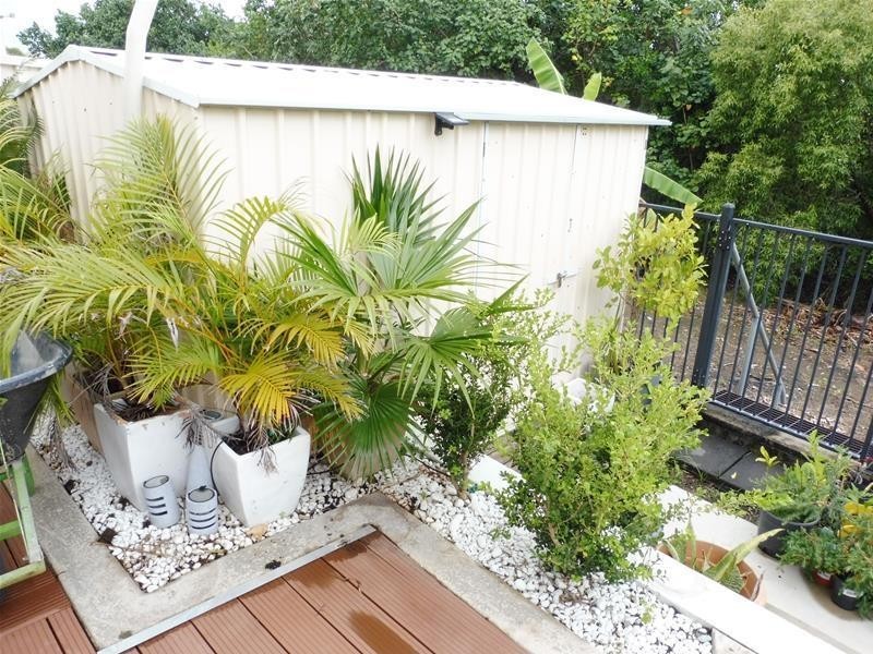 21 Village Circuit, Eimeo QLD 4740