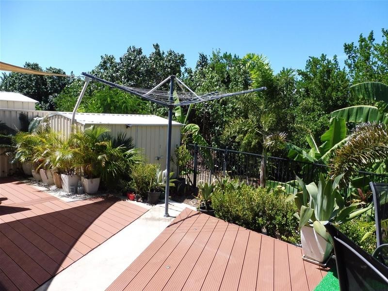 21 Village Circuit, Eimeo QLD 4740