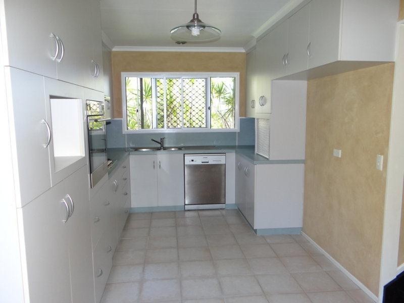 25910 Peak Downs Highway, Alexandra QLD 4740