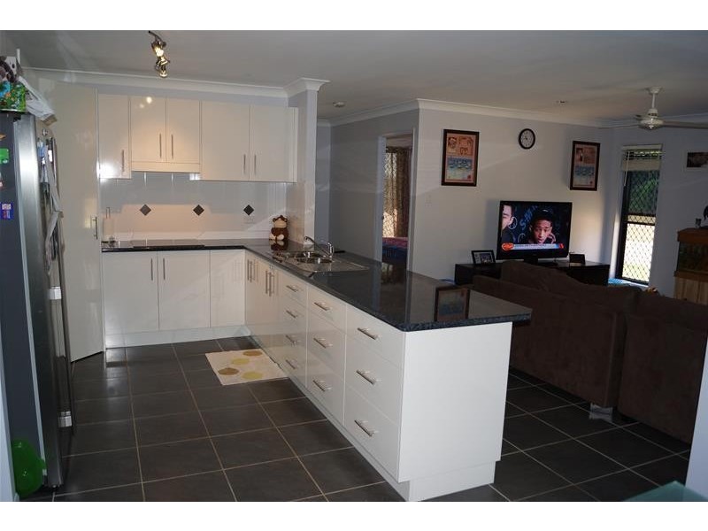 16 Waverley Street, St Lawrence QLD 4707 the real estate agency