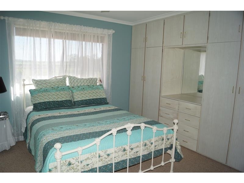 261 Armstrong Beach Road, Armstrong Beach QLD 4737