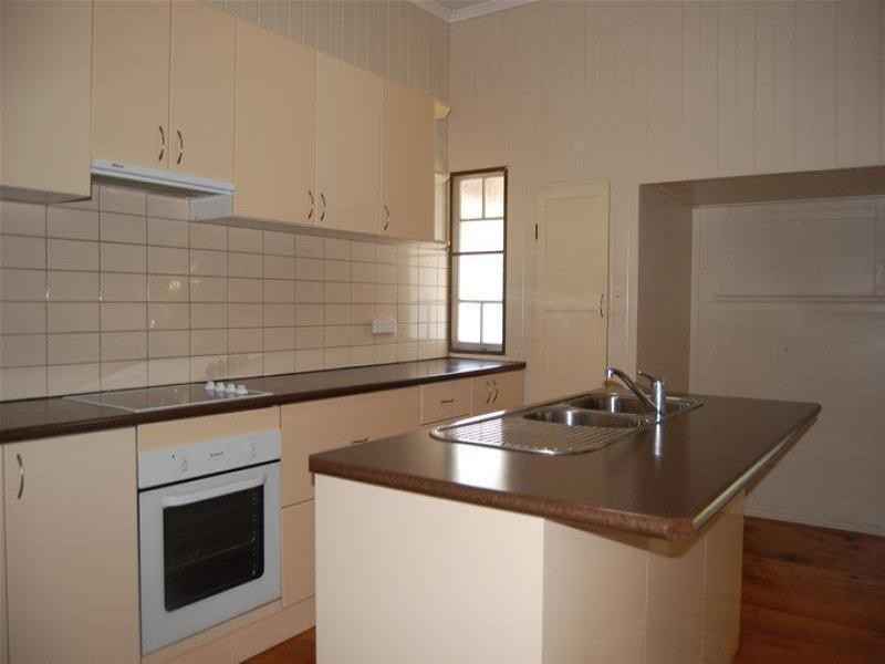 13 Deguara Avenue, Armstrong Beach QLD 4737