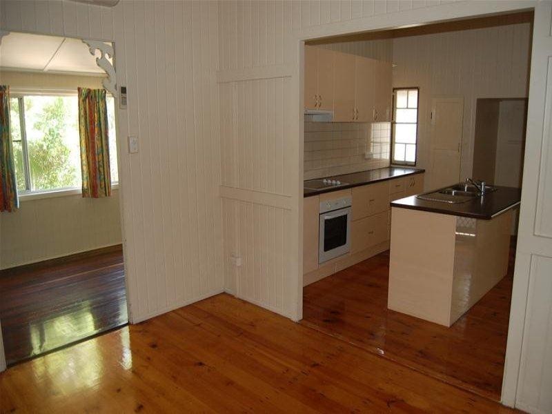 13 Deguara Avenue, Armstrong Beach QLD 4737