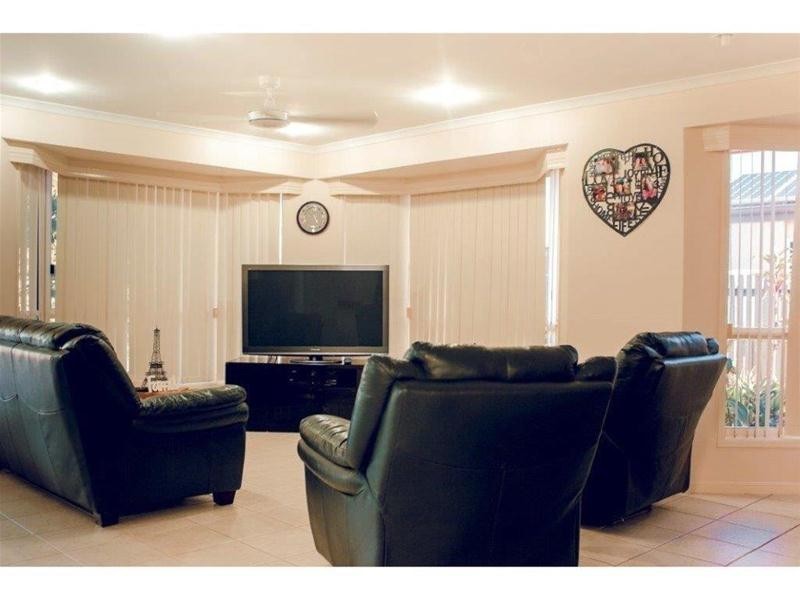 51 Marine Parade, Bucasia QLD 4750