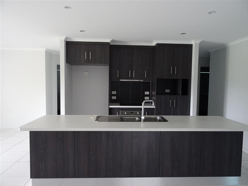 54 Rasmussen Avenue, Hay Point QLD 4740