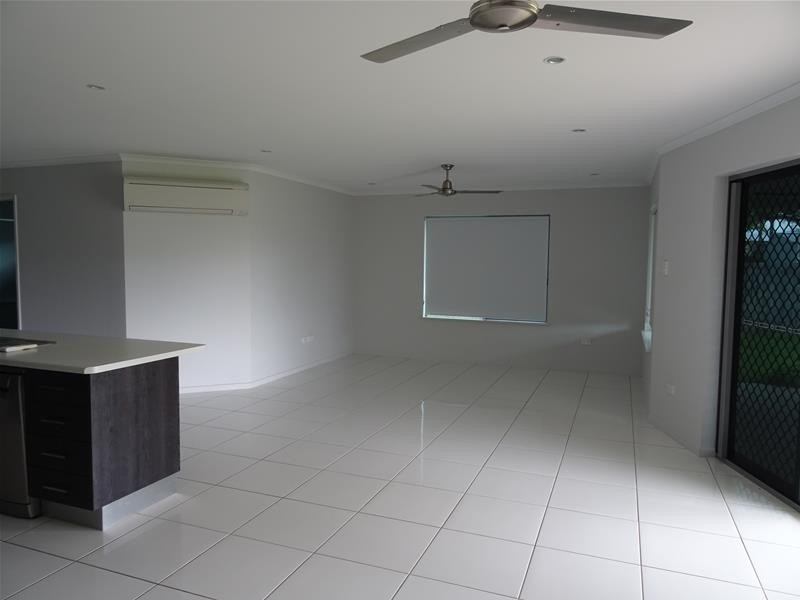 54 Rasmussen Avenue, Hay Point QLD 4740