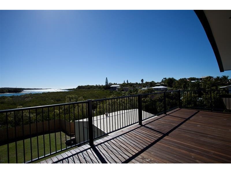 12 Morris Street, Campwin Beach QLD 4737