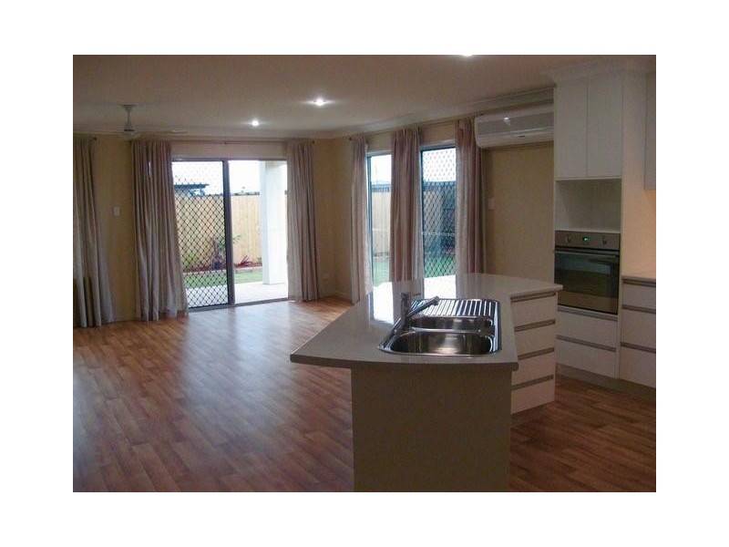 7 Sidon Court, Ooralea QLD 4740