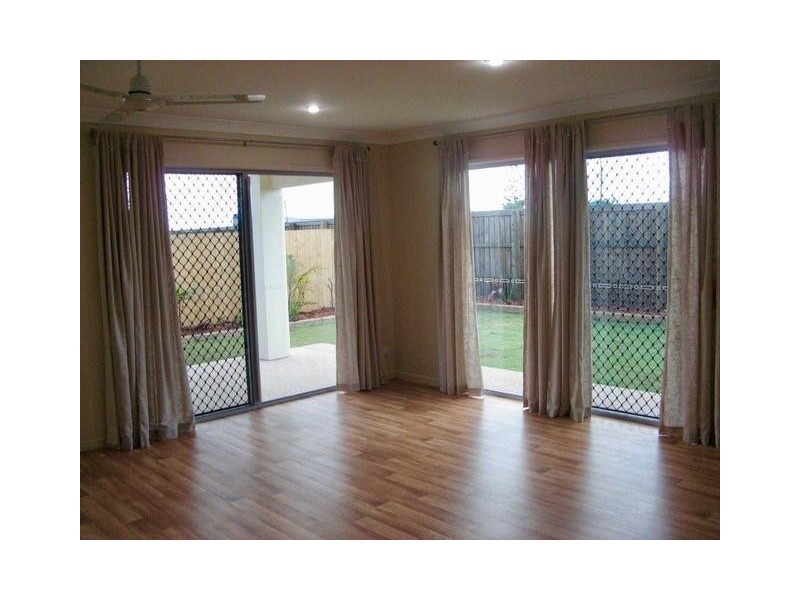 7 Sidon Court, Ooralea QLD 4740