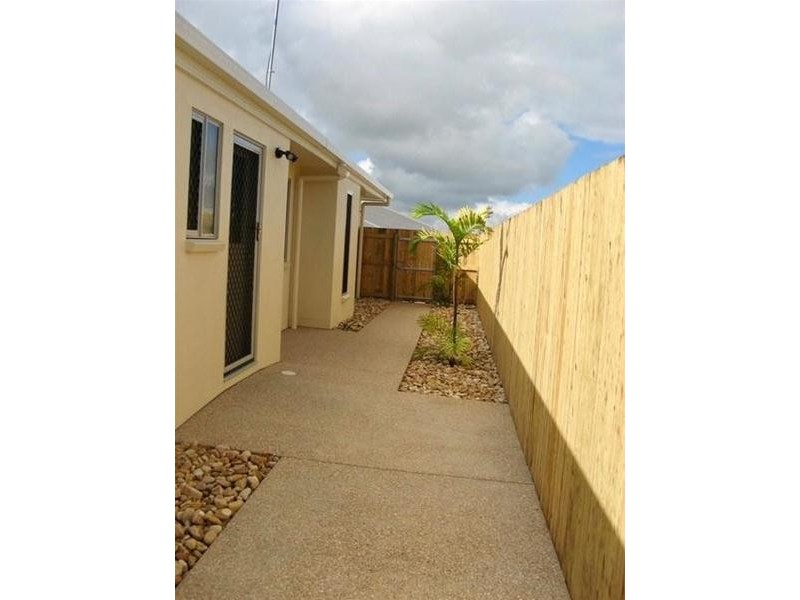 7 Sidon Court, Ooralea QLD 4740