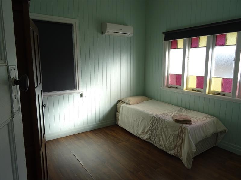 19 St Lawrence Street, Nebo QLD 4742