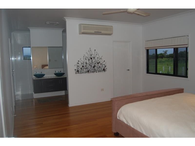 92555 Bruce Highway, Mackay QLD 4740