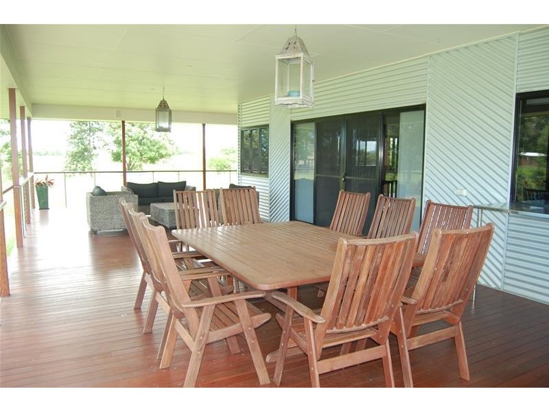 92555 Bruce Highway, Mackay QLD 4740