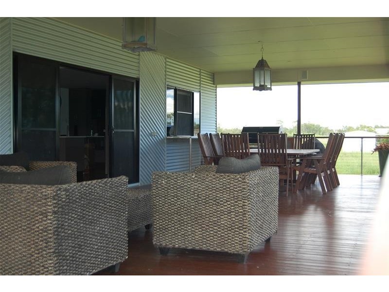 92555 Bruce Highway, Mackay QLD 4740