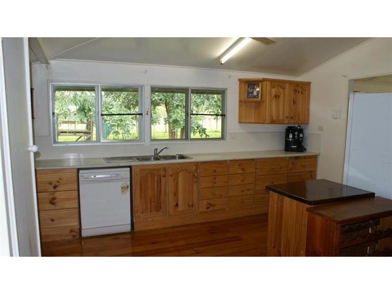 168 Koumala Bolingbroke Road, Koumala QLD 4738