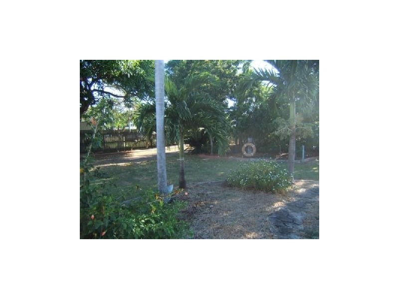 27 Hellwege Street, Hay Point QLD 4740