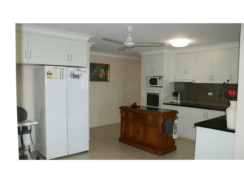 1 Hillside Drive, Grasstree Beach QLD 4740
