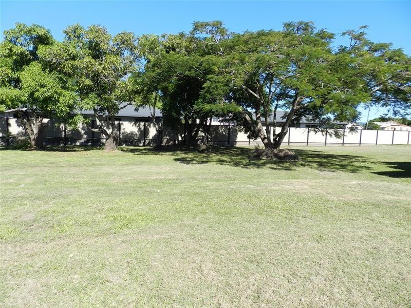 102 Broad Street, Sarina QLD 4737