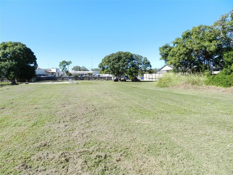 102 Broad Street, Sarina QLD 4737