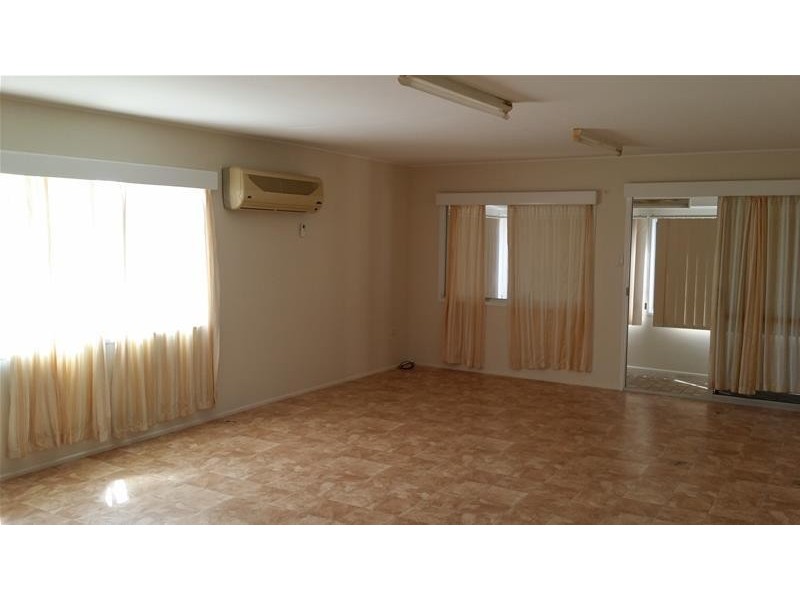 4 Cooper Avenue, Campwin Beach QLD 4737