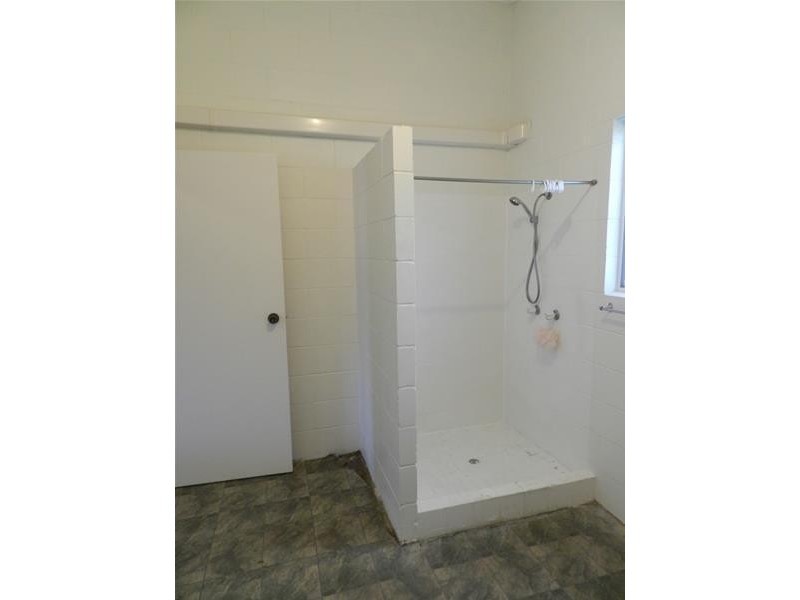 2/47 Owen Jenkins Drive, Sarina Beach QLD 4737