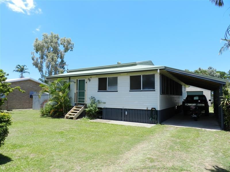 6 Swan Street, Armstrong Beach QLD 4737