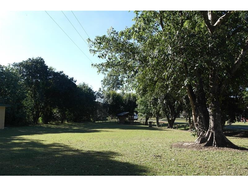 2 Maudsley Road, Sarina QLD 4737