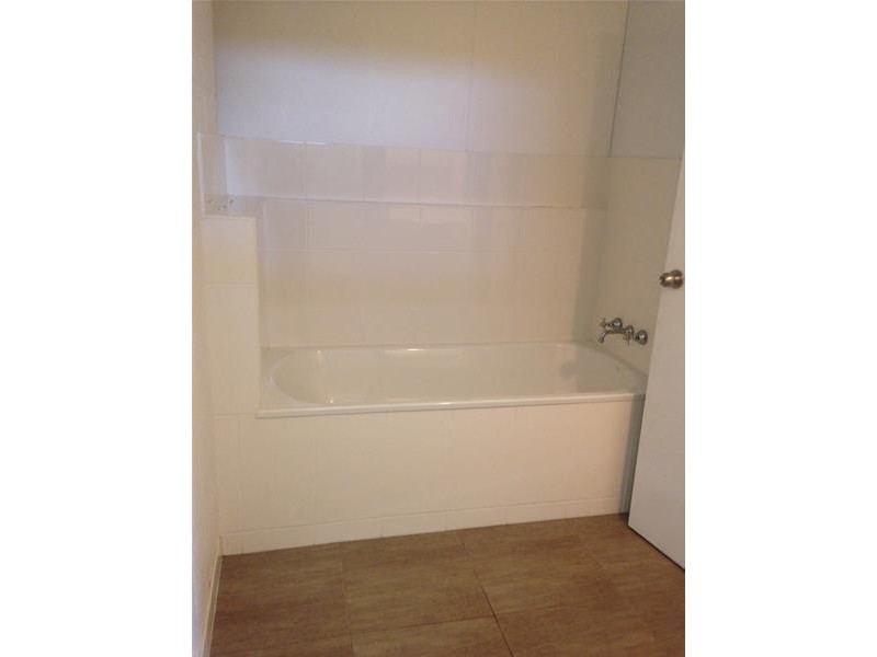 2 McCarthy Street, Hay Point QLD 4740