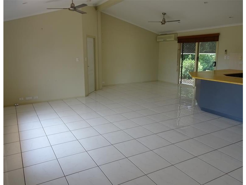 76 Oxford Street, Nebo QLD 4742