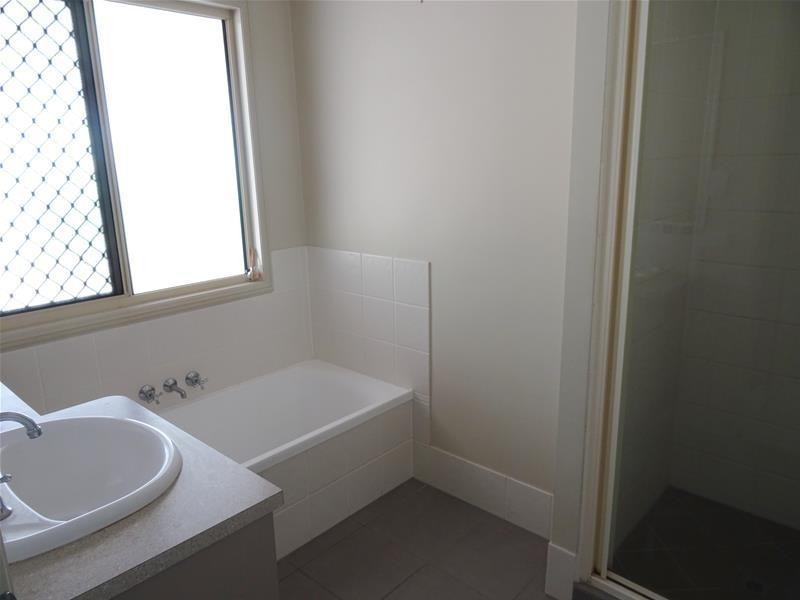 76 Oxford Street, Nebo QLD 4742