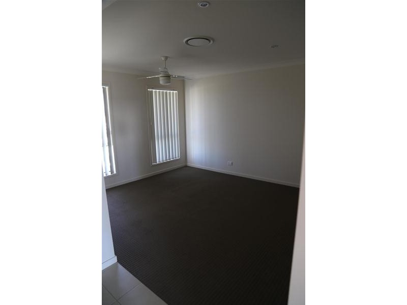 33 Anne Street, Nebo QLD 4742