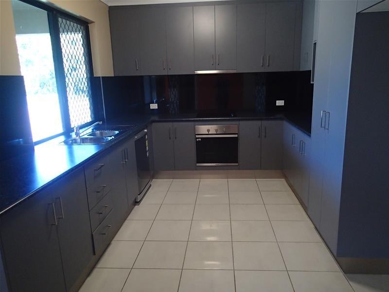 95 West Street, Sarina QLD 4737