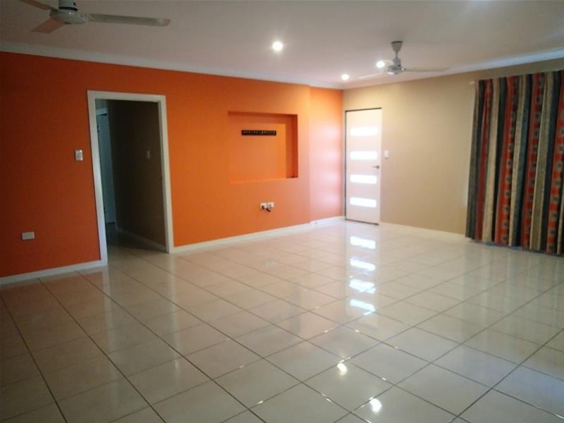 95 West Street, Sarina QLD 4737